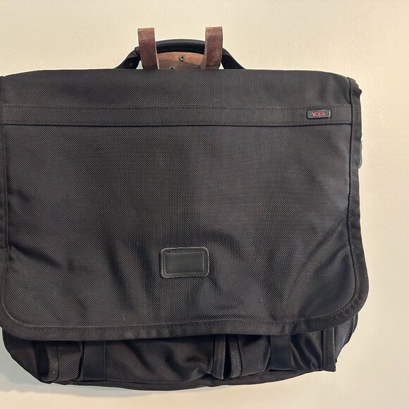 Tumi Other - Tumi messenger bag